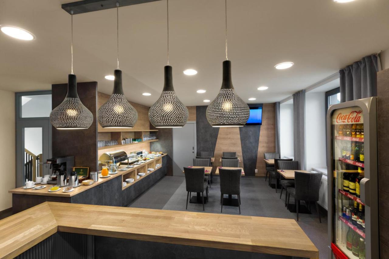 Ala Hotel Bystrice nad Pernstejnem Ngoại thất bức ảnh
